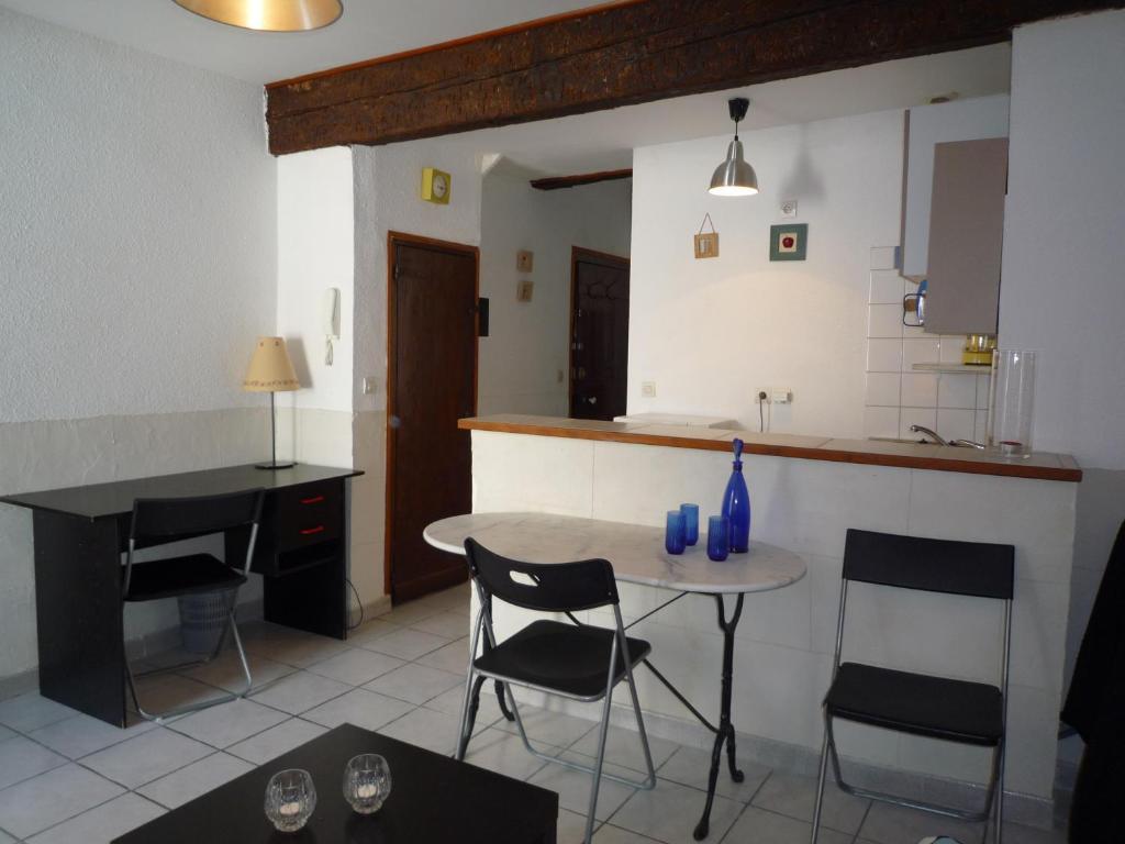 Residence Saint Simon Carcassonne Rum bild